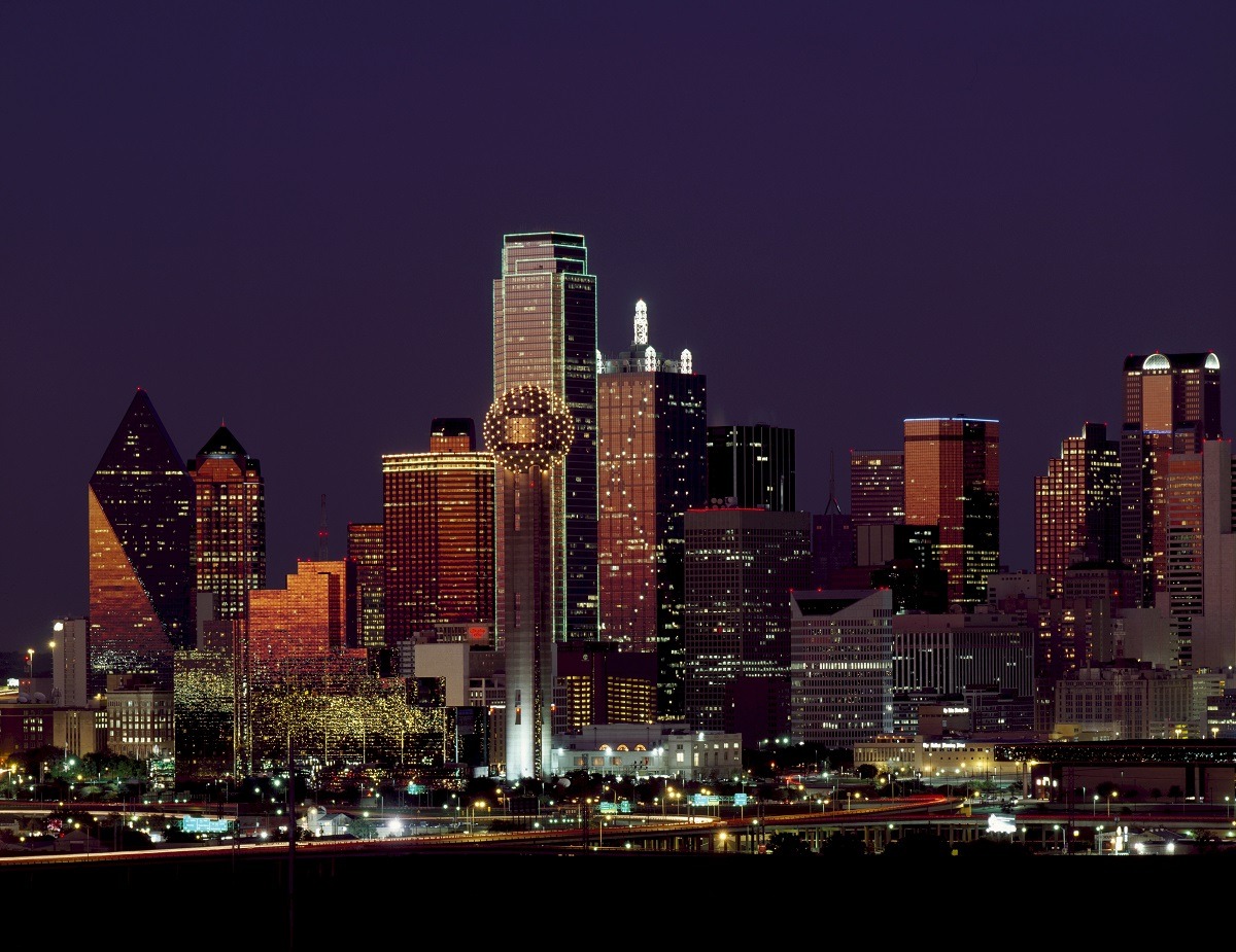 Dallas Skyline 1200w 